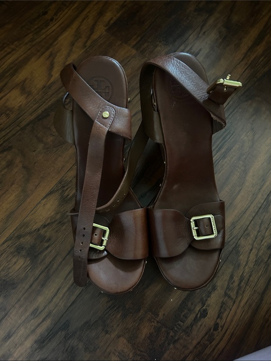 Tory Burch Shoes - Tory Burch Women's Brown Leather Buckle Sandals